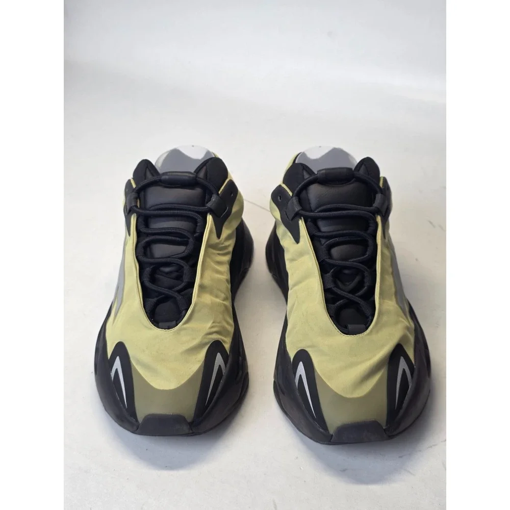 Adidas Yeezy 700‎ MNVN Men's Sneakers Size 8 Green Black Resin Boost Shoes